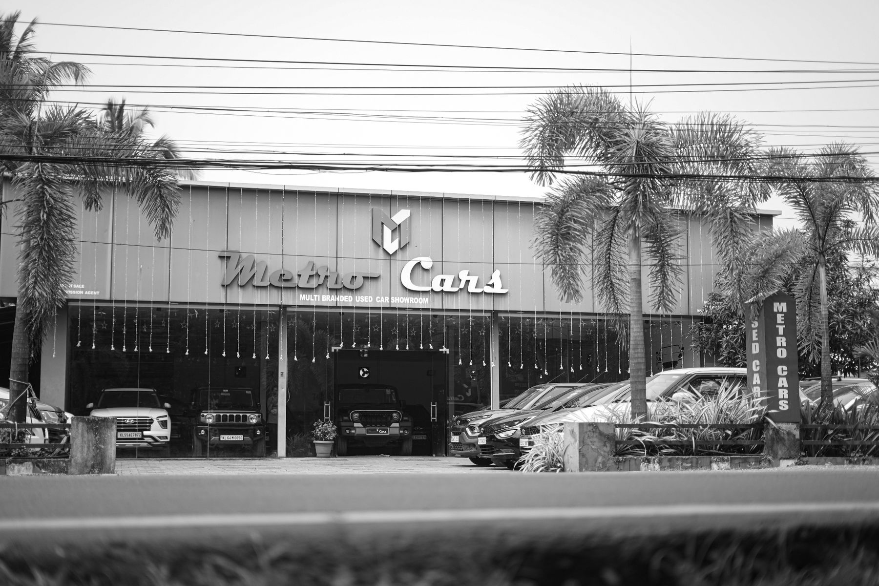 Metro Cars showroom